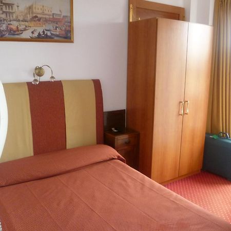 Hotel San Salvador Bellaria-Igea Marina Exterior photo